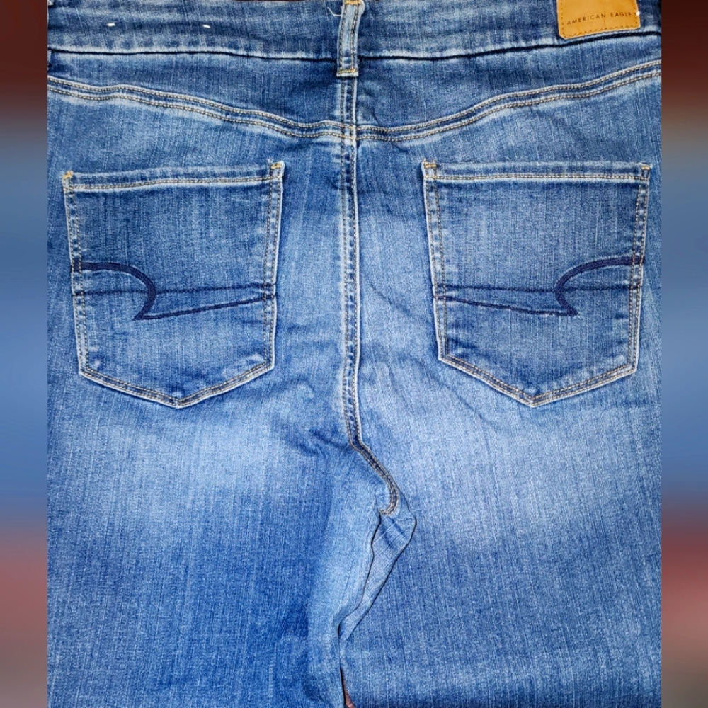Ladies American eagle jeans a Curvy hi rise jeans 1- size 12 and other size 14